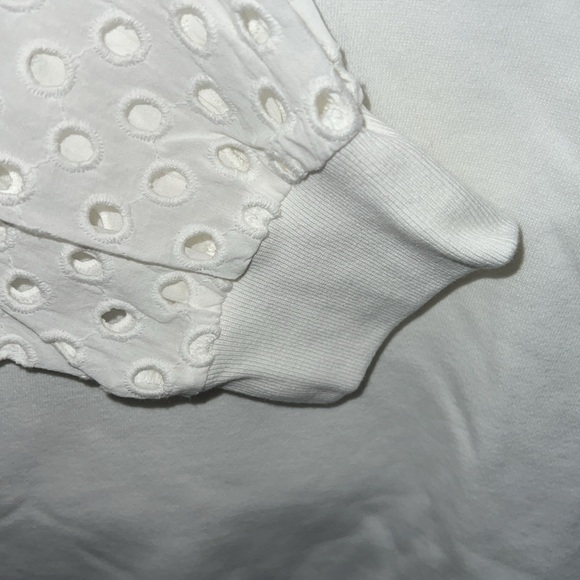 GAP Vintage Soft Eyelet Sleeve Sweatshirt - Picture 6 of 10